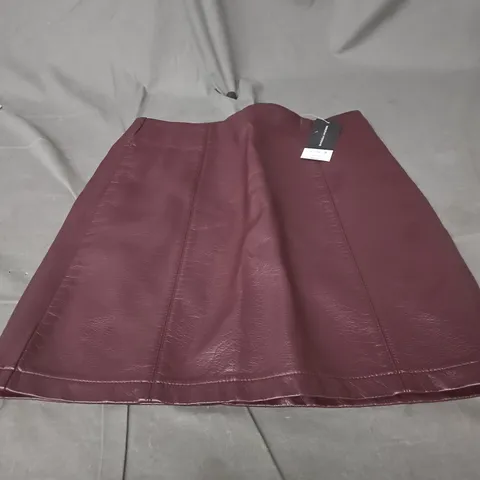 DOROTHY PERKINS BURGUNDY LEATHER-EFFECT A-LINE SKIRT – UK 8