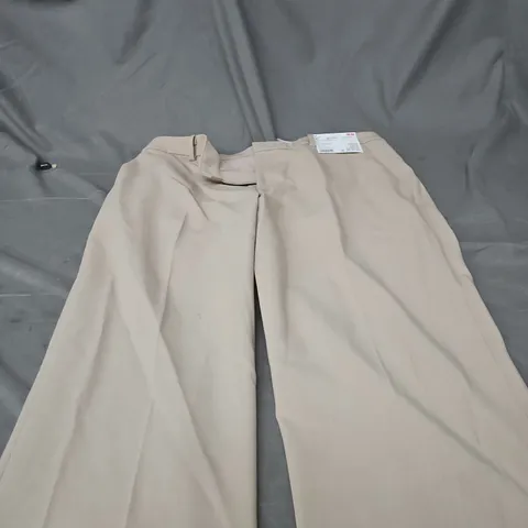 UNIQLO WOMEN’S BEIGE SMART ANKLE TROUSERS – XL (WAIST 32–34½ IN / 81–87 CM)