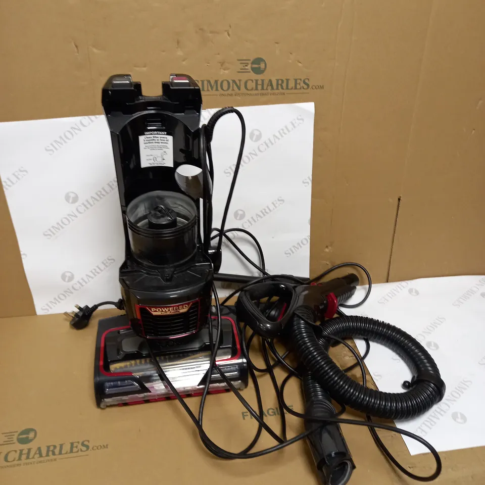 SHARK UPRIGHT VACUUM CLEANER 