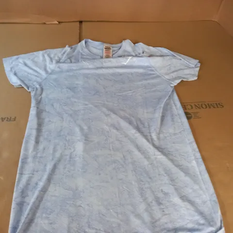 GYMSHARK LIGHT BLUE T-SHIRT - M