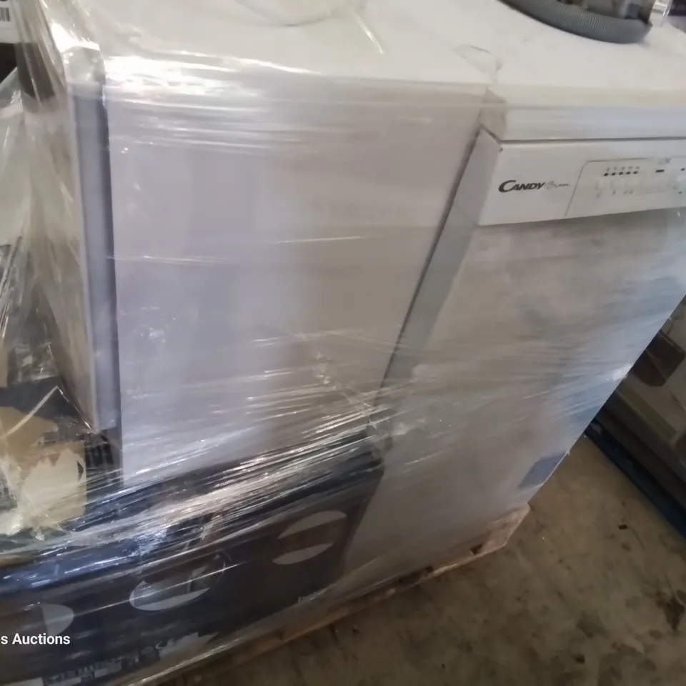 PALLET OF APPROXIMATELY 5 ASSORTED ITEMS TO INCLUDE,