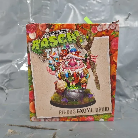 ROGUE HOBBIES RASCAL TOWN MINIATURE - RH-005 GNOME DRUID