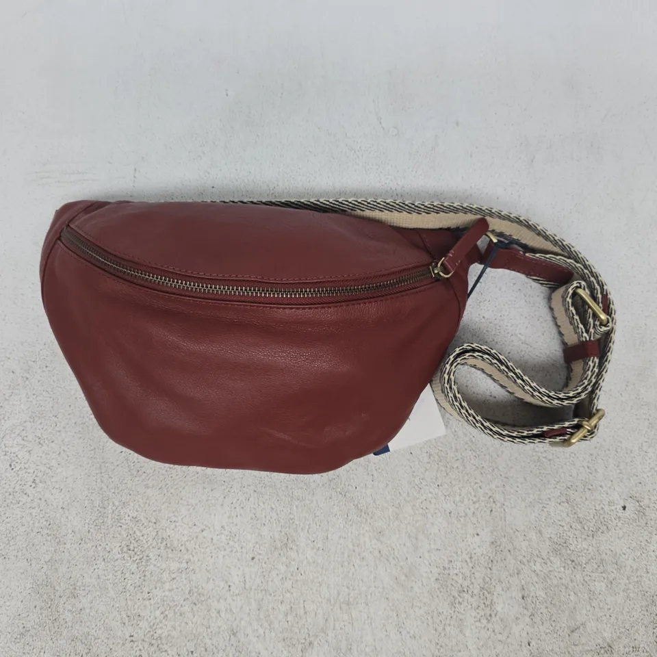 SEASALT CORNWALL WYLLOW CROSS BODY BAG IN RICH TAN - ONE SIZE
