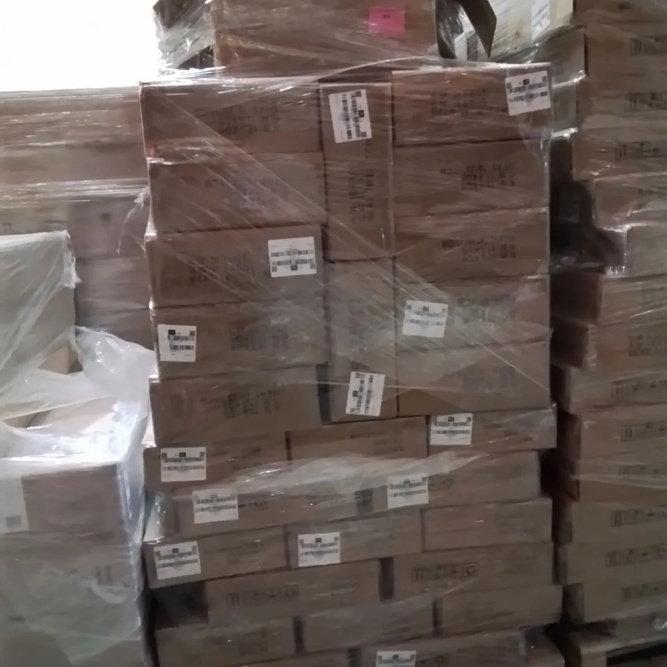 PALLET CONTAINING A LARGE QUANTITY OF BRAND NEW STORAGE BENCHS AND OTHER ASSORTED FLATPACKED PRODUCTS 