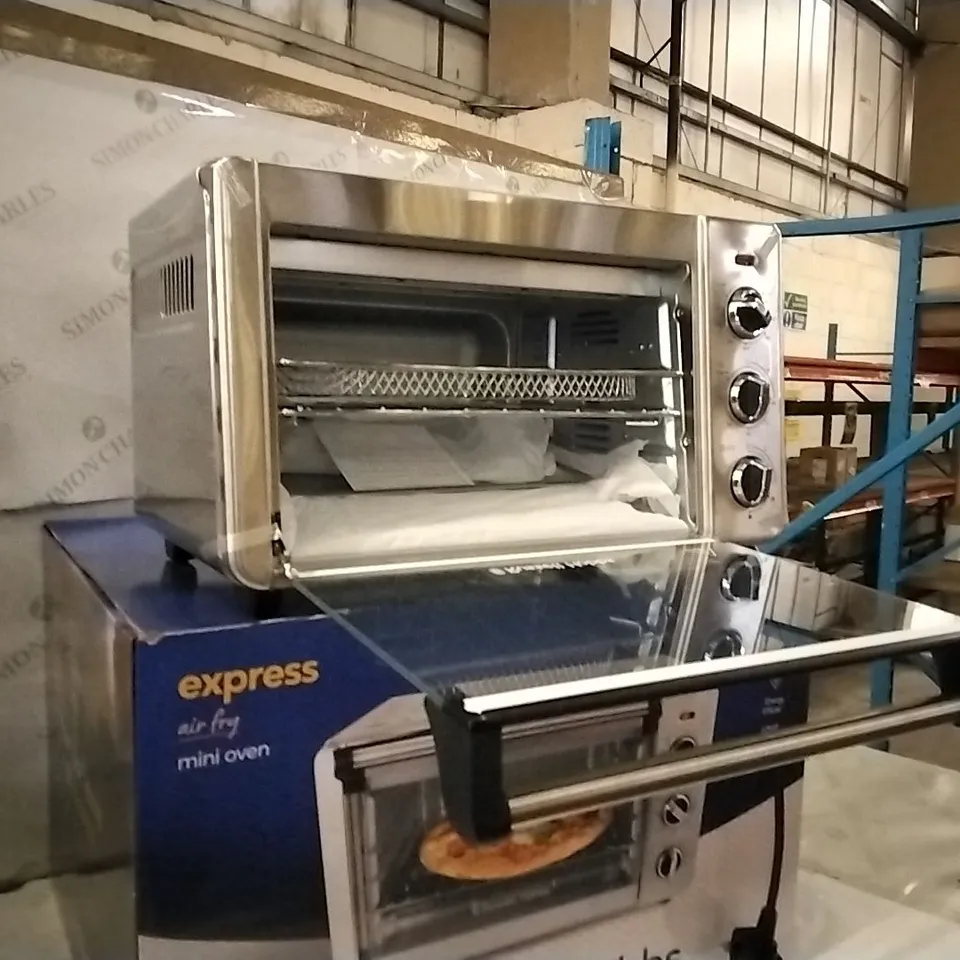 BOXED RUSSELL HOBBS AIR FRY MINI OVEN