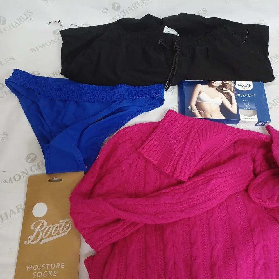 BOX OF APPROXIMATELY 15 ASSORTED CLOTHING ITEMS TO INCUDE - BIKINI PANTS - BRA - SHORTS ETC