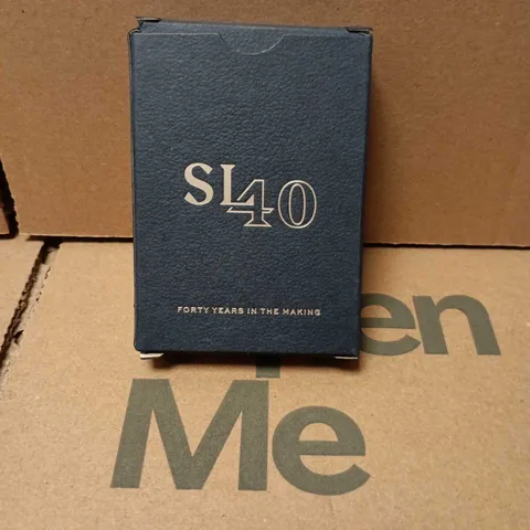 SILVERLINING SL40 – BOXED PLAYING CARDS