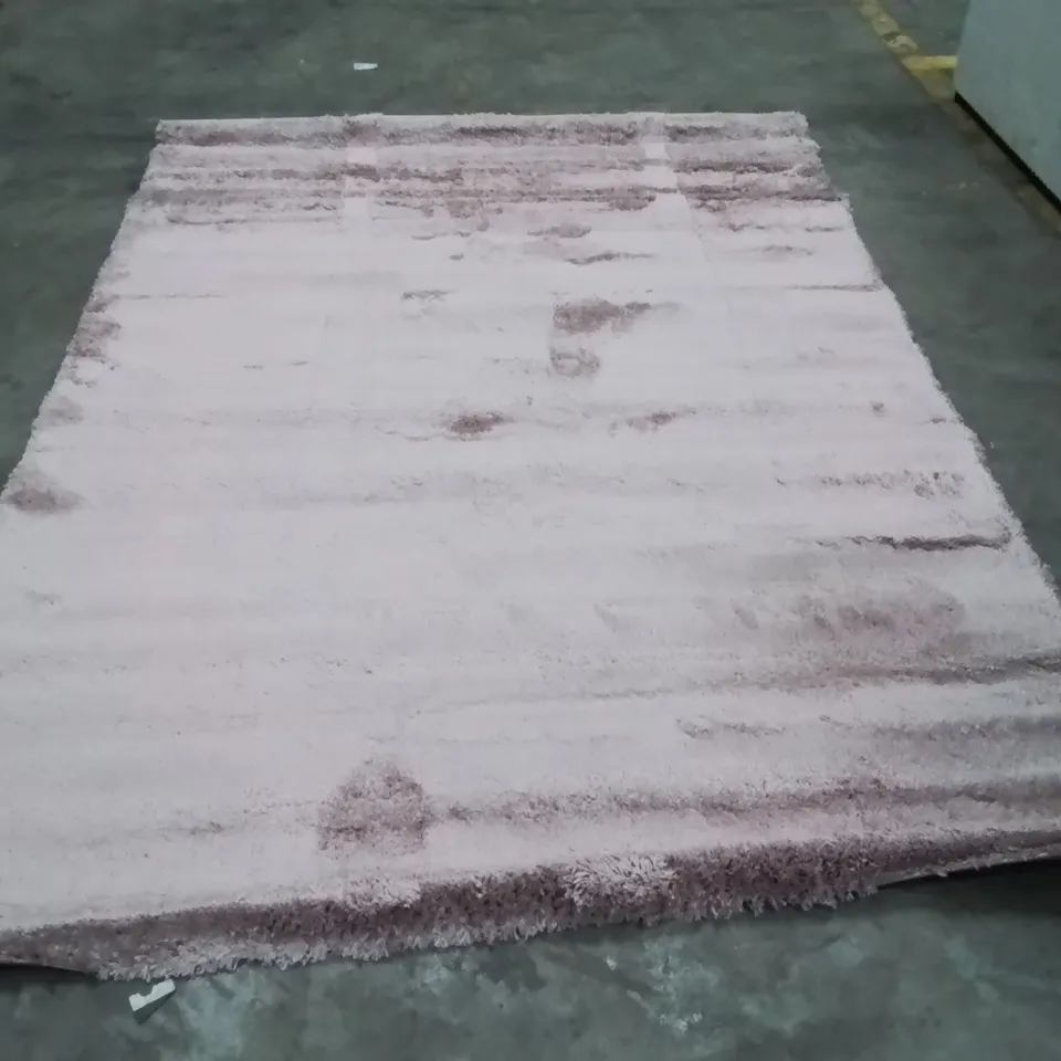 QUALITY DESIGNER AREA RUG - APPROXIMATELY 230X160CM