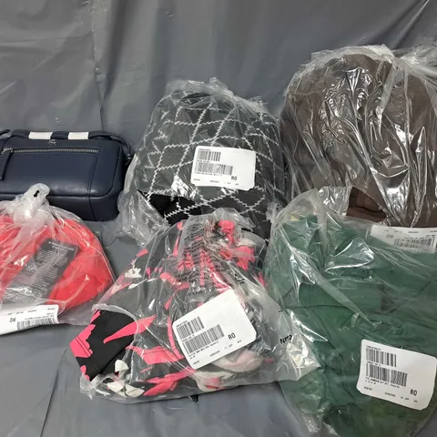 BOX OF APPROXIMATELY 10 ASSORTED CLOTHING ITEMS TO INCLUDE - BAG , JACKET , PJ SET ETC