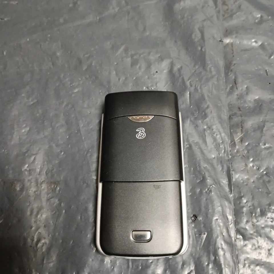 NOKIA MOBILE PHONE – BLACK/GREY, 3 BRANDING ON REAR