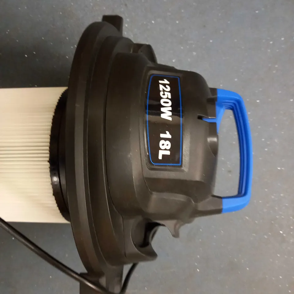 VACMASTER ARTIFICIAL GRASS WET & DRY GARDEN VACUUM CLEANER