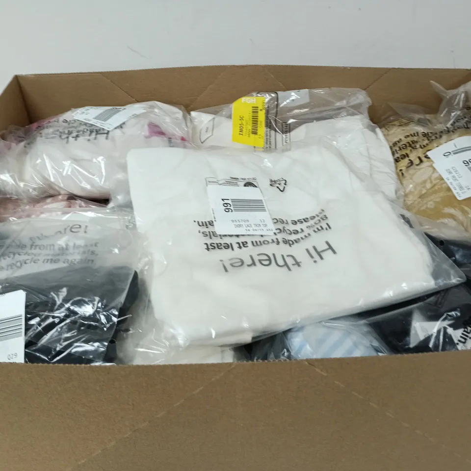BOX OF APPROXIMATELY 20 ASSORTED CLOTHING ITEMS OF VARIOUS STYLES AND SIZES TO INCLUDE BLUSH CORNELLI DRESS, IVORY LACE TRIM TOP, PRINT CAPE MAXI DRESS ETC