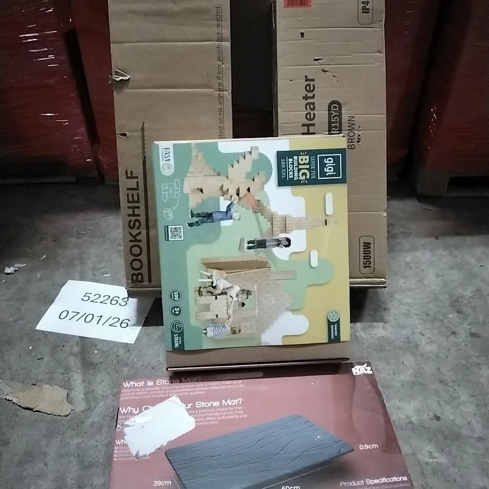 PALLET OF HOUSEHOLD ITEMS TO INCLUDE STONE MAT, GIGI BUILDING BLOCKS, BOOKSHELF,  BRUCE HEATER AND OTHER ASSORTED ITEMS...