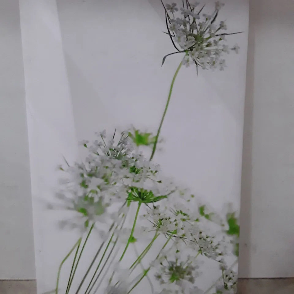 WHITE FLOWERS - WRAPPED CANVAS