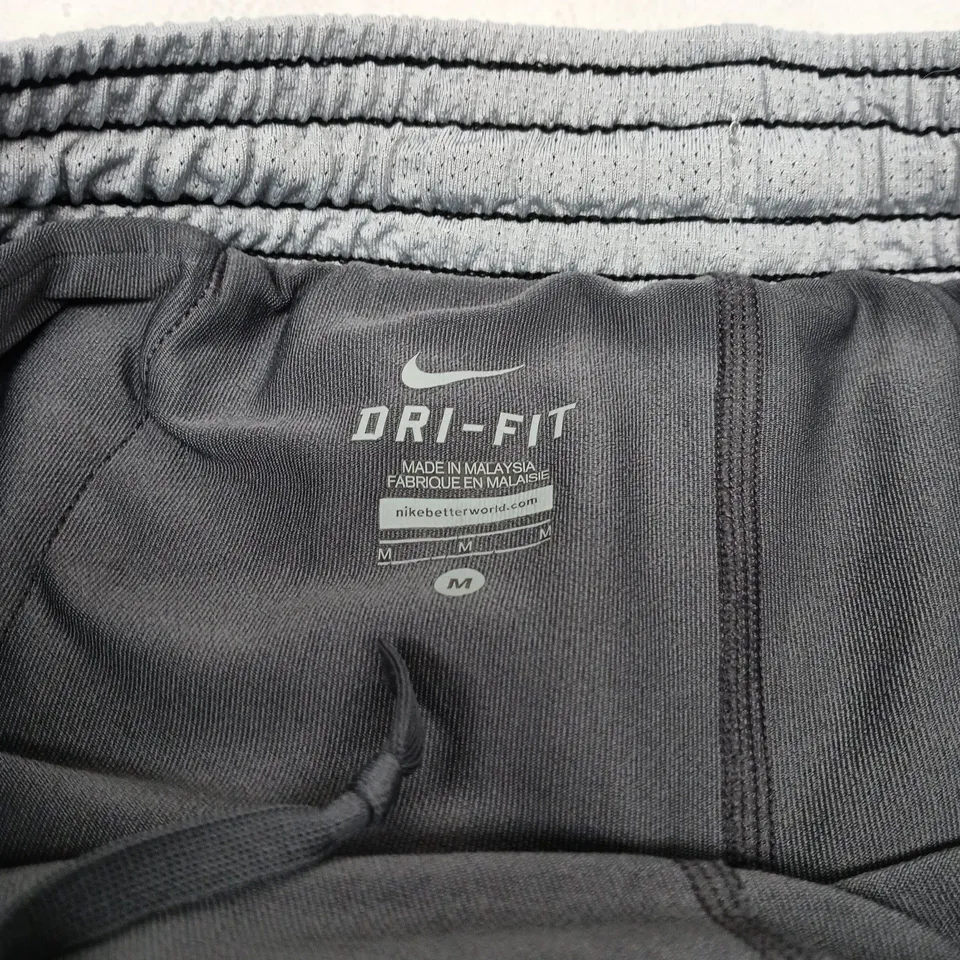 NIKE DRI-FIT MEDIUM BLACK/GREY SHORTS