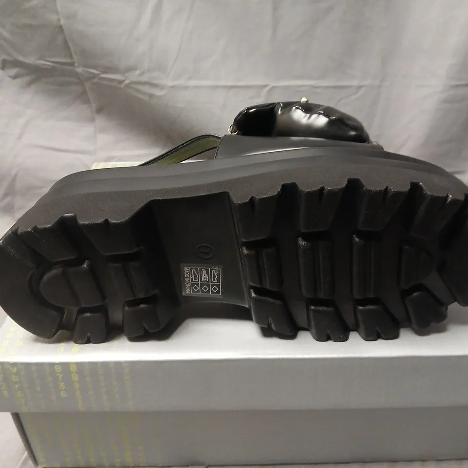 BOXED KOI ORSIN THE NEGLECTED CHUNKY SANDALS IN BLACK - UK 7