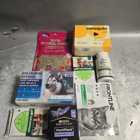 TOTE OF ASSORTED PET SUPPLIES