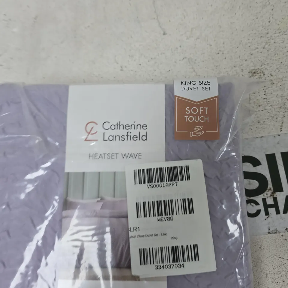 CATHERINE LANSFIELD KING SIZE DUVET SET – SOFT TOUCH, HEATSET WAVE