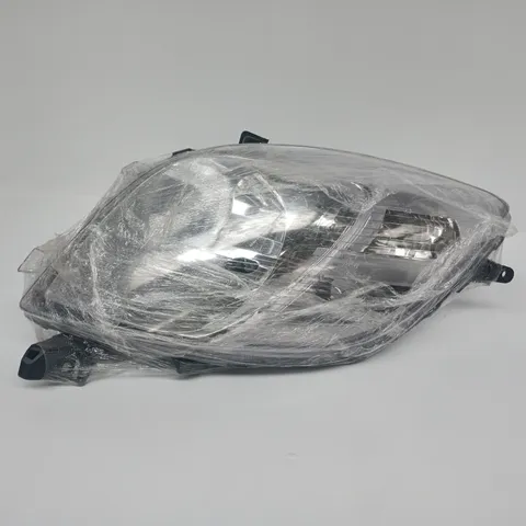 REPLACEMENT HEADLIGHT ASSEMBLY FOR A TOYOTA YARIS (XP90 SERIES, MODEL YEARS ROUGHLY 2005-2011)