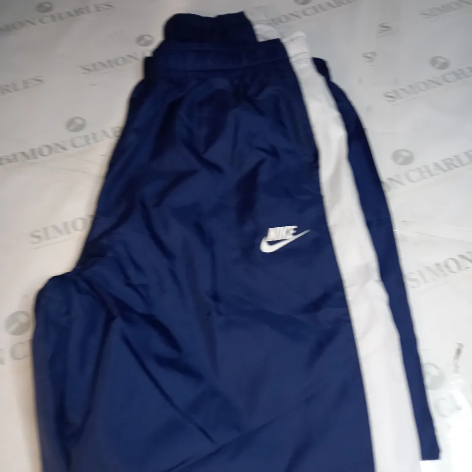 NIKE LOGO CASUAL TRACKSUIT BOTTOMS SIZE L