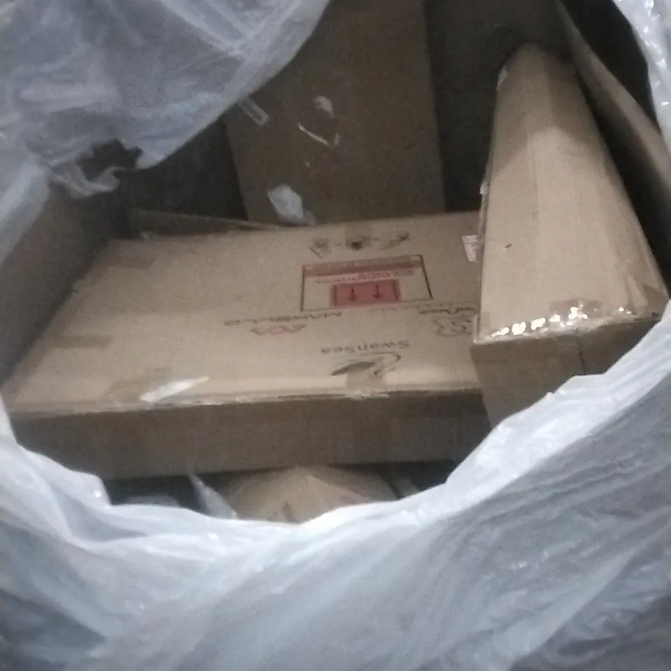 PALLET OF ASSORTED ITEMS INCLUDING, DRIPE X BATHROOM MIRROR, WIAIO BAR STOOL, ARTEESOL SINGLE AIR BED AND PAXCESS JET WASH