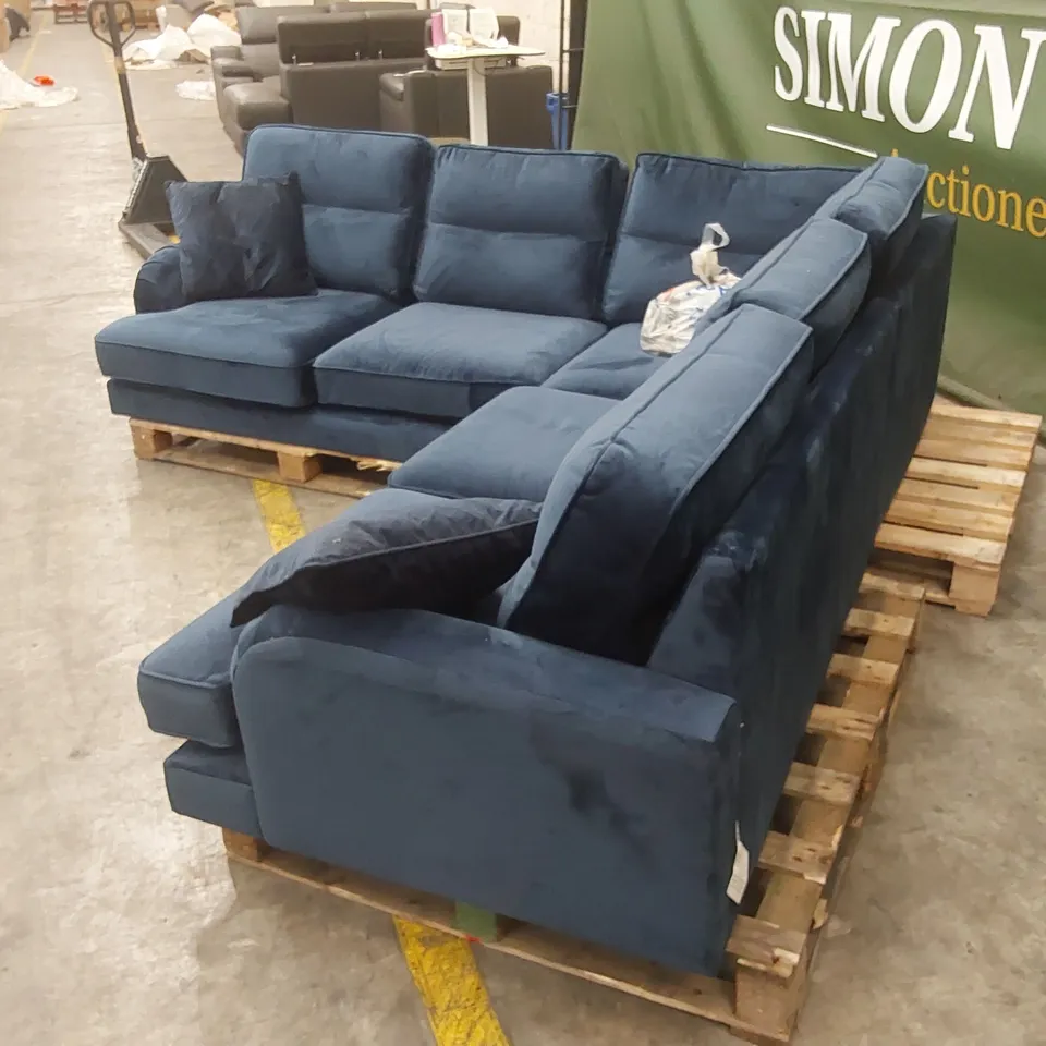 VICTORIA FABRIC CORNER GROUP SOFA - NAVY RRP £1249