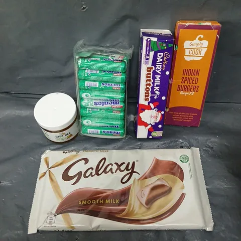 APPROXIMATELY 15 ASSORTED FOOD/DRINK PRODUCTS TO INCLUDE GALAXY BAR, MENTOS, JUST BEE HONEY ETC 