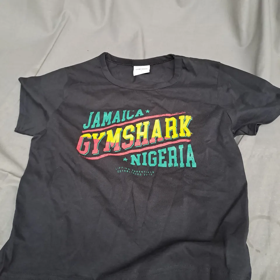 GYMSHARK SMALL JAMAICA CROPPED TEE