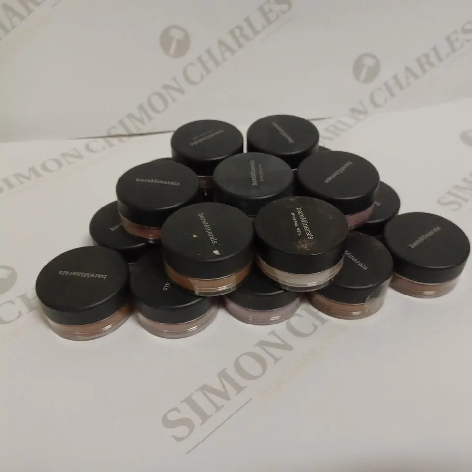 LOT OF APPROX. 19 BARE MINERALS LOOSE POWDER BLUSH IN ASSORTED COLOURS 