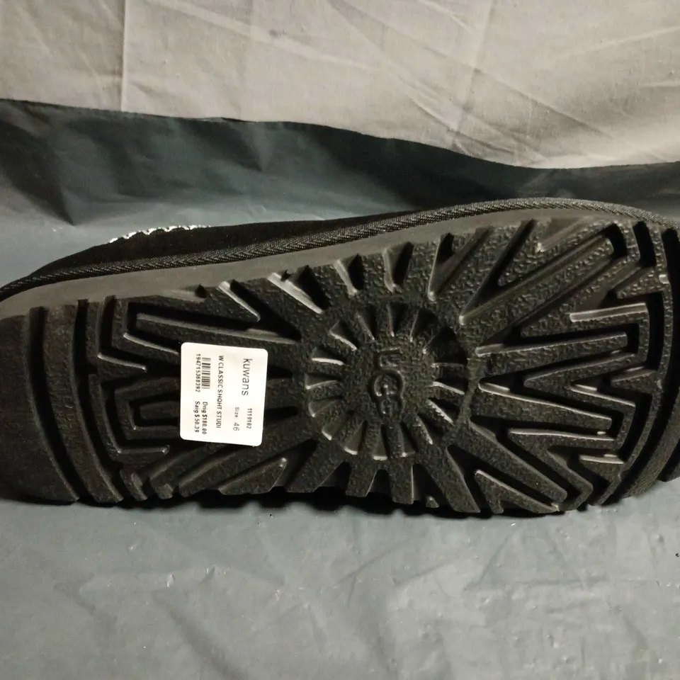 UGG BLACK SUEDE SLIPPERS WITH SHEARLING LINING - UK SIZE 12