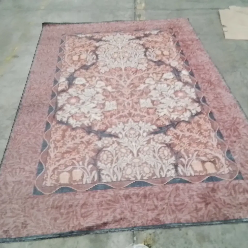 QUALITY DESIGNER AREA RUG - APPROXIMATELY 240X150CM