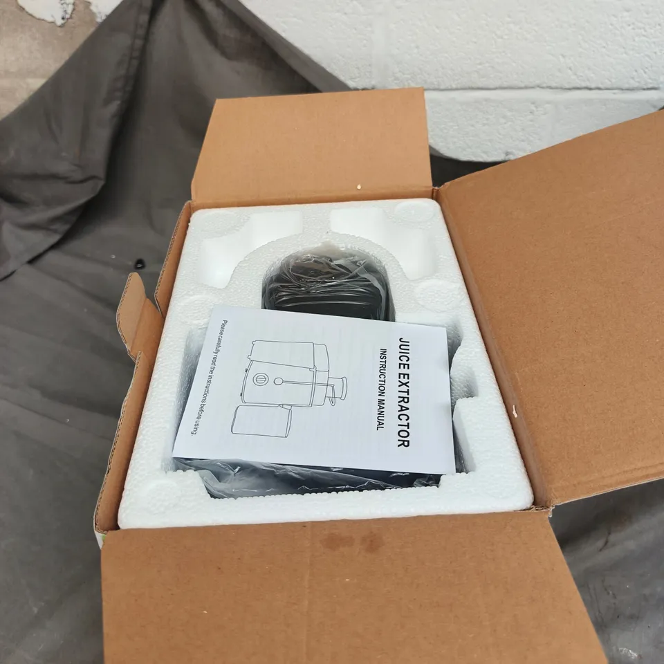 JUICER EXTRACTOR BOXED