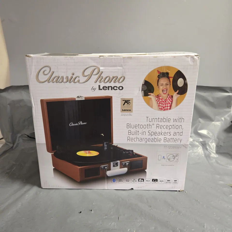 LENCO CLASSIC PHONO TURNTABLE WITH BLUETOOTH RECEPTION, BUILT IN SPEAKERS AND RECHARGEABLE BATTERY