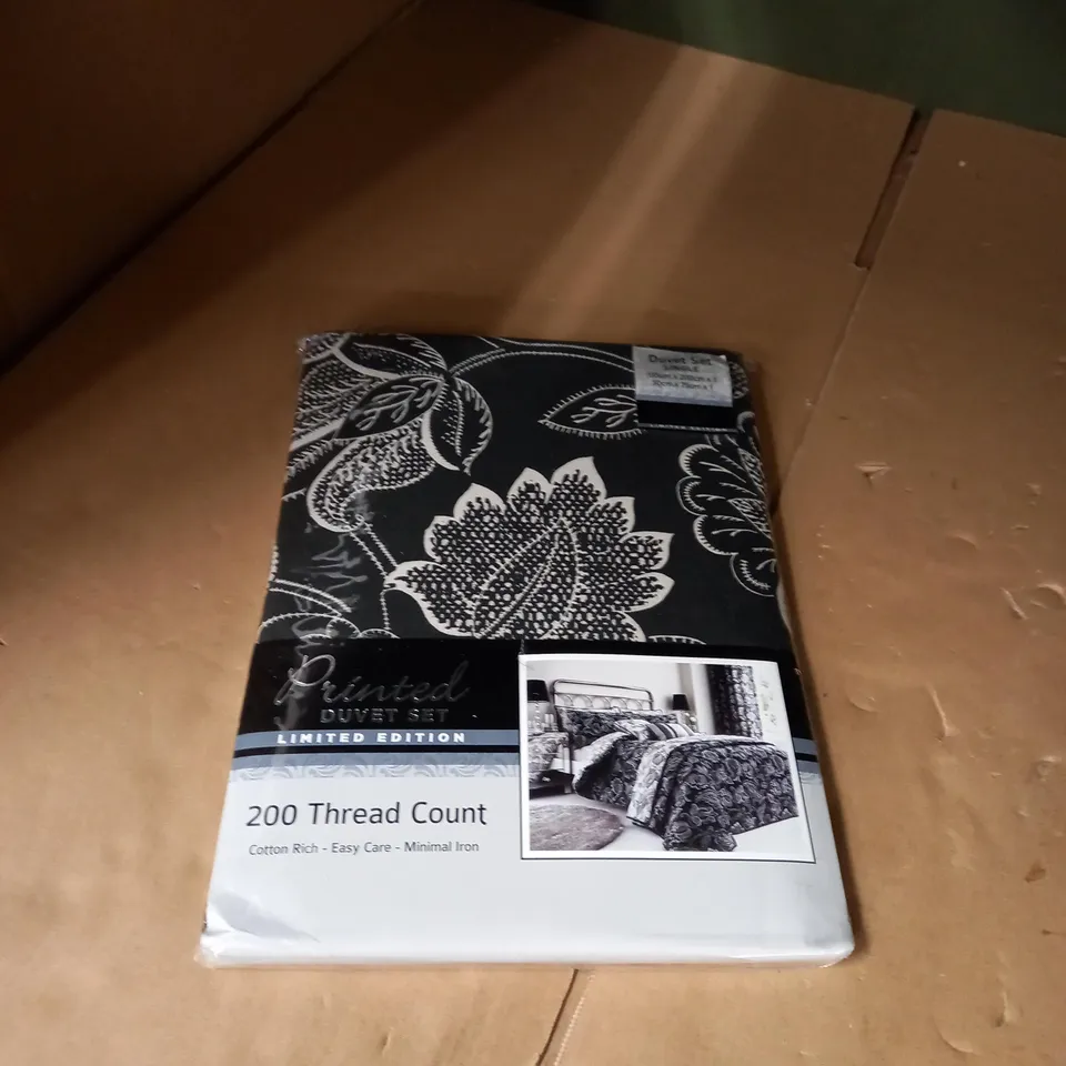 PRINTED DUVET SET FOR A SINGLE BED 