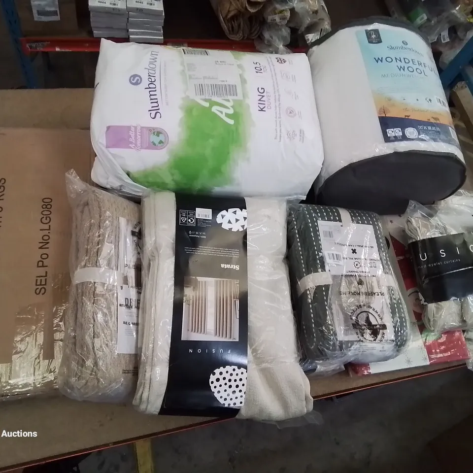 A SELECTION OF APPROXIMATELY 10X QUALITY DESIGNER CURTAINS BEDDING AND A CONSOLE TABLE IN PINK