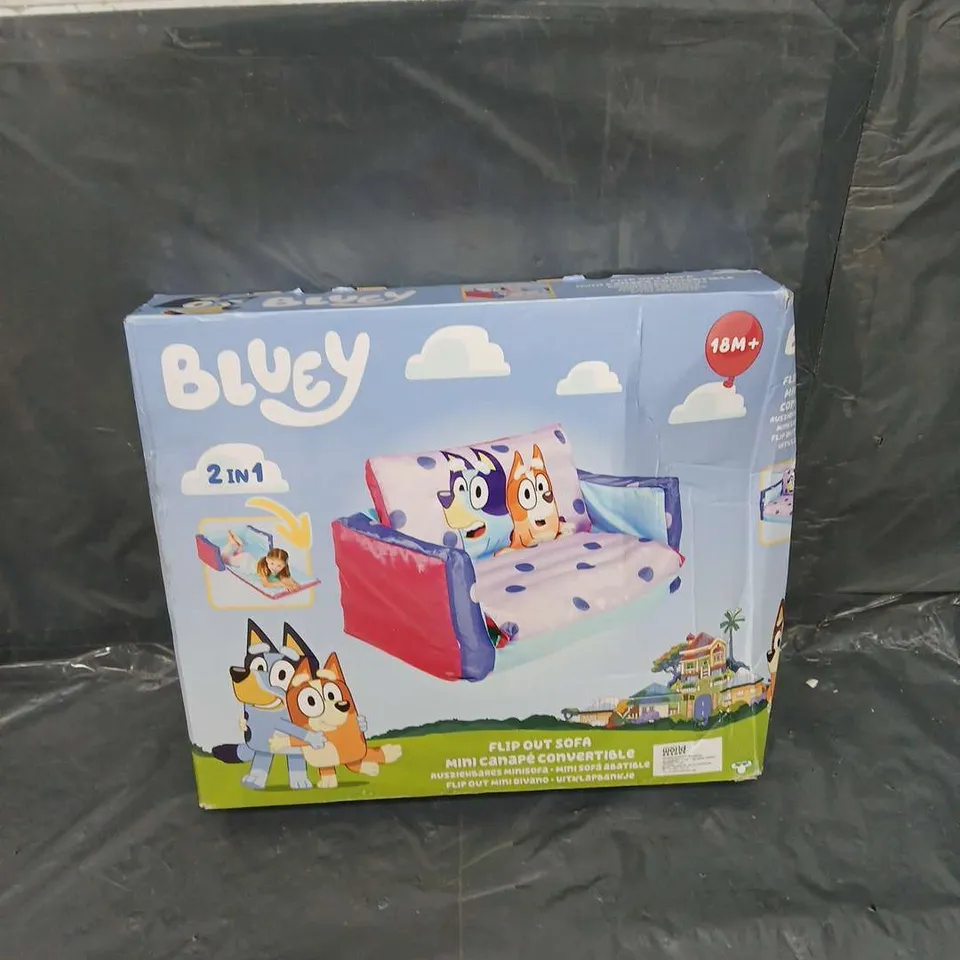 BLUEY FLIP OUT MINI SOFA - 2 IN 1 KIDS INFLATABLE SOFA AND LOUNGER