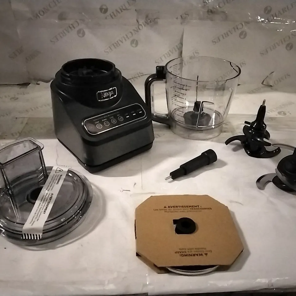 BOXED SHARKNINJA CHOP, PUREE, SLICE, MIX 