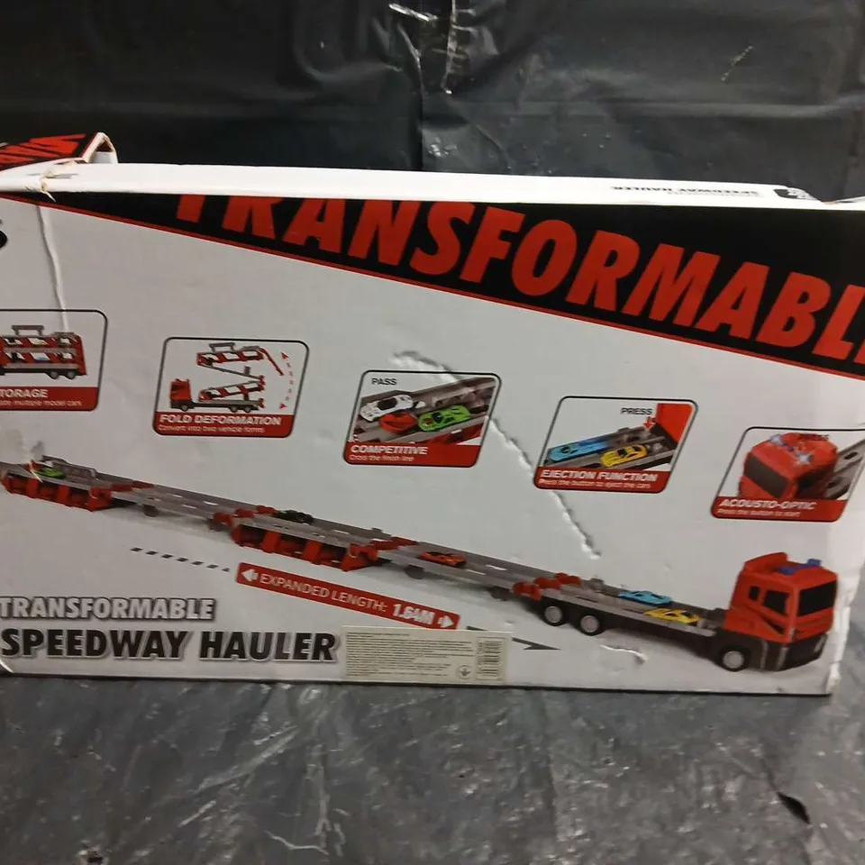 Transformable Speedway Hauler Toy Truck with Extendable Track