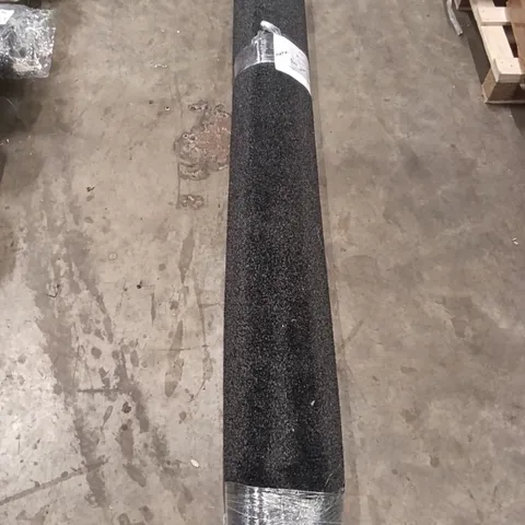 ROLL OF NEW LINCOLNSHIRE BLACKJACK APPROX SIZE: 2M X 4M