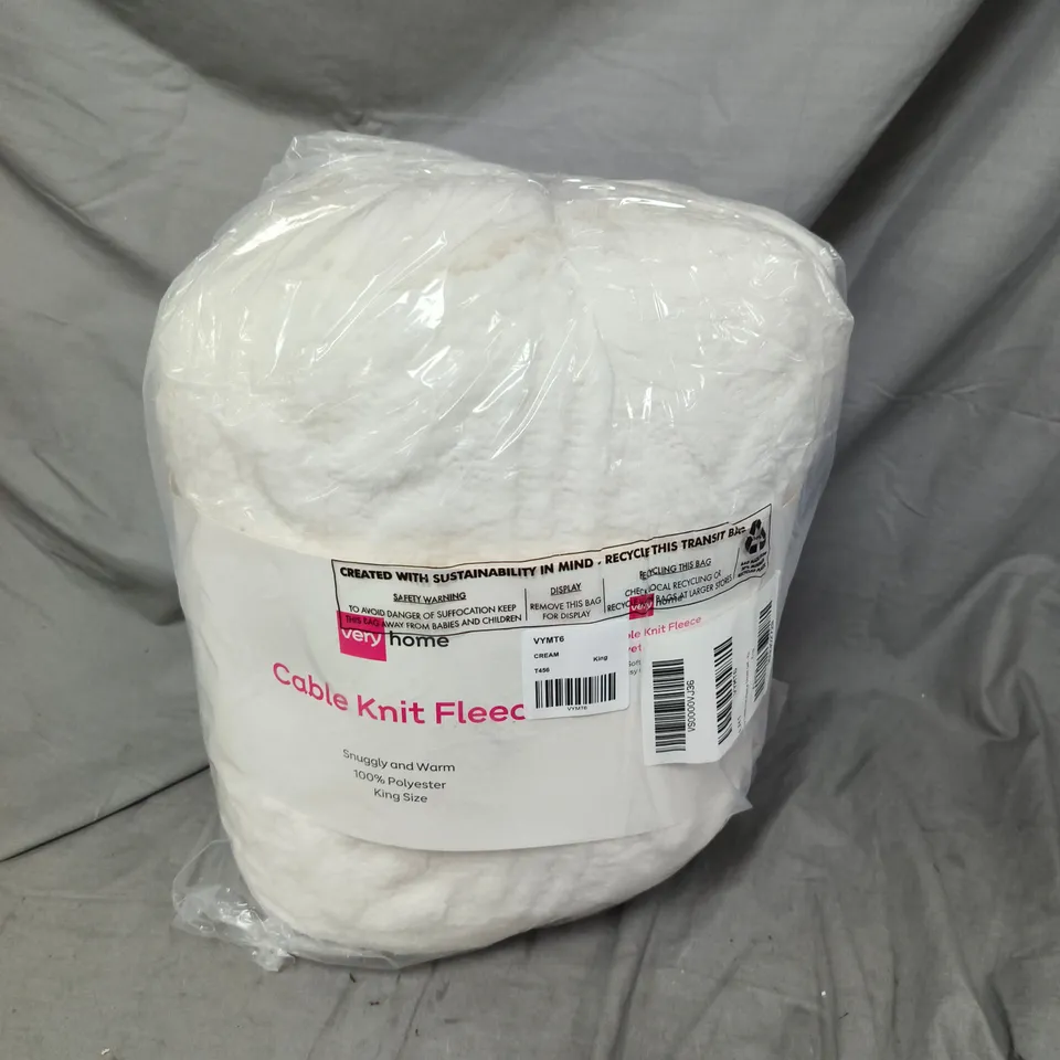 COSY CABLE KNIT FLEECE DUVET COVER SET - KING