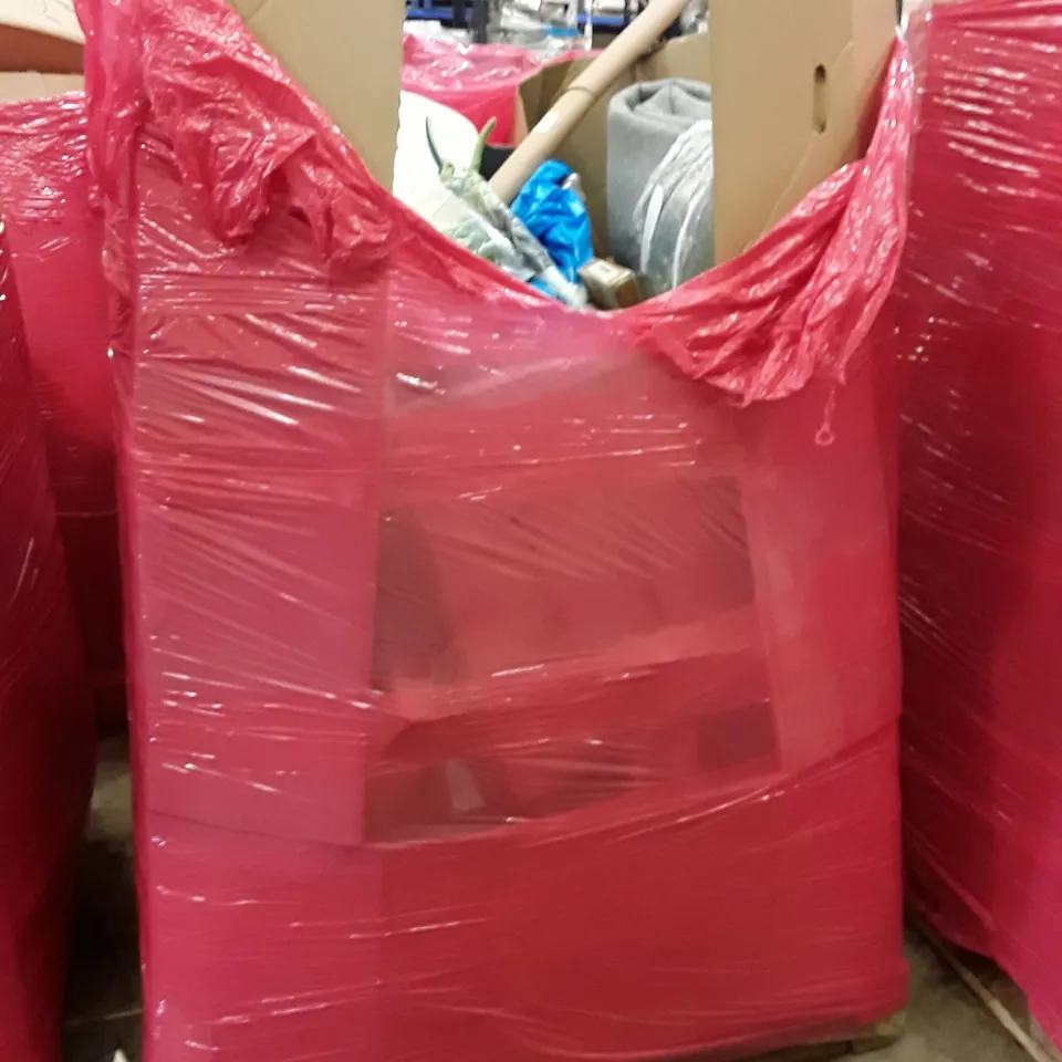 PALLET OF ASSORTED PRODUCTS INCLUDING ERGONOMIC CHAIR, PIZZA MAKER, SIDE TABLE, VENETIAN BLIND, TOWEL RACK