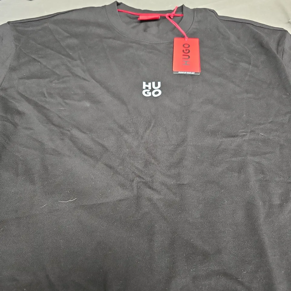 HUGO BASS TSHIRT IN BLACK SIZE L