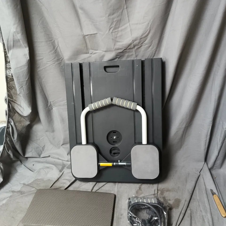 COMPACT PEDAL EXERCISE MACHINE WITH DUAL FOOT PEDALS AND U‑SHAPED HANDLE