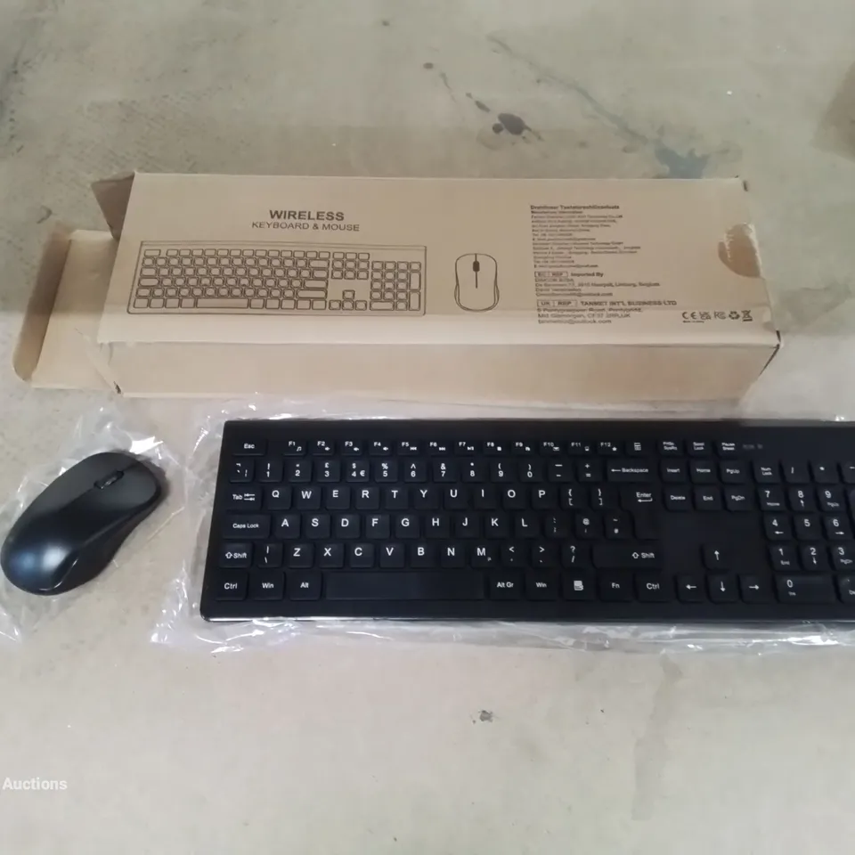 5 BOXED WIRELESS KEYBOARDS WITH WIRELESS MOUSE IN BLACK