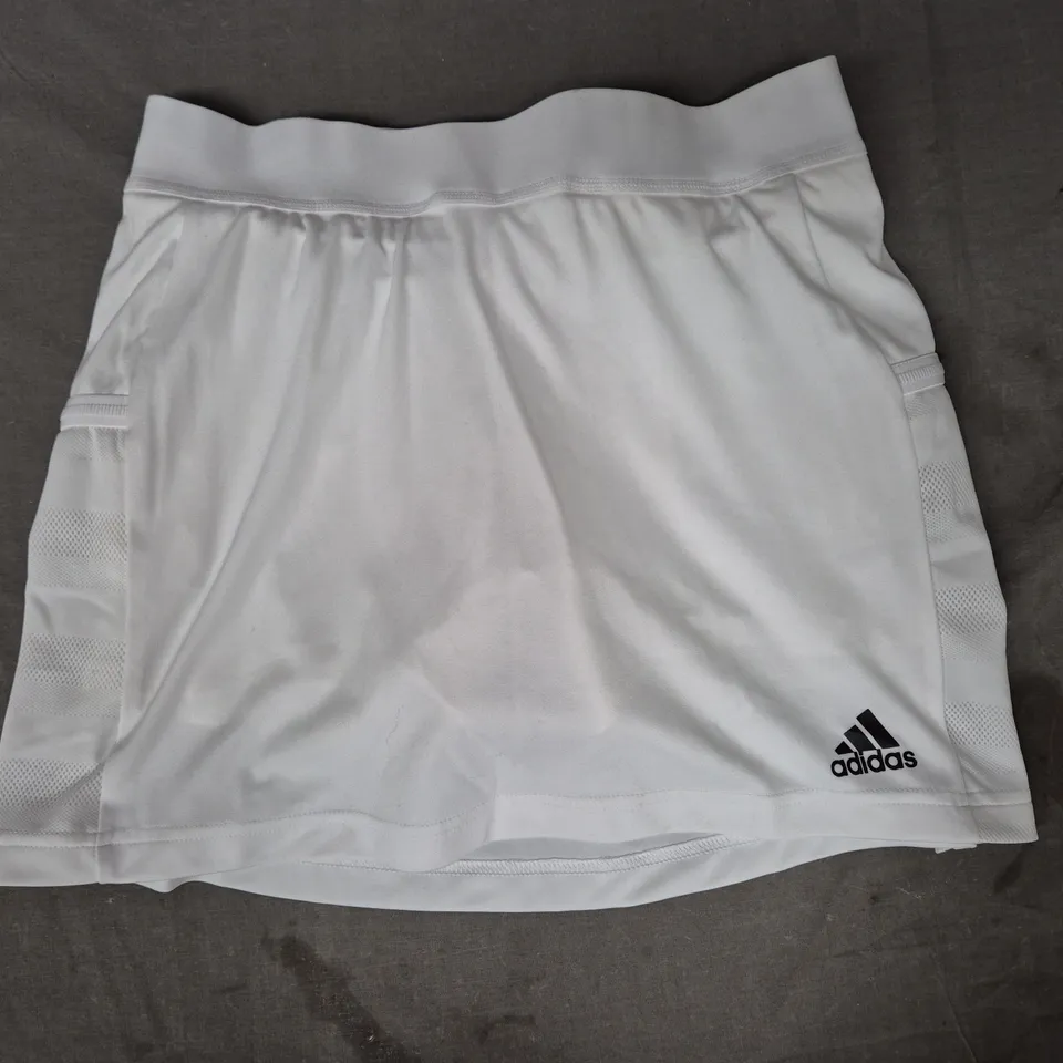 ADIDAS WOMEN'S TENNIS SKORT IN WHITE SIZE SMALL