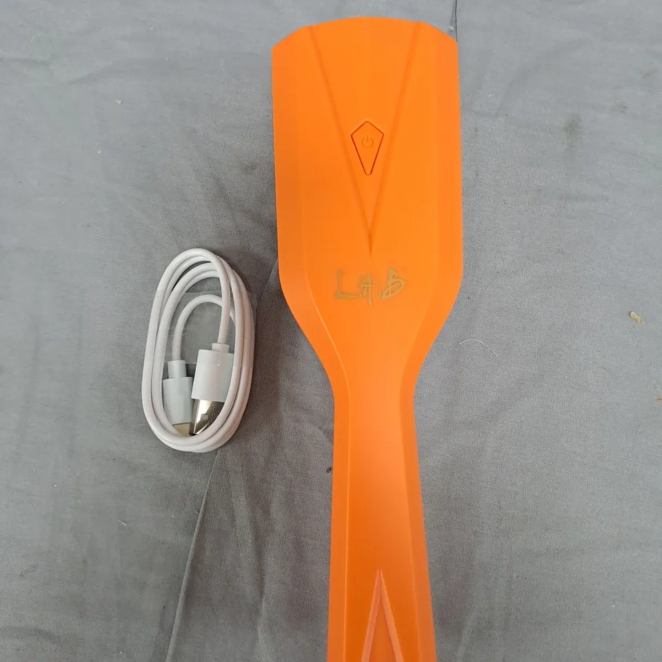 LAB Life & Beauty Heated Hair Brush – Model LABLB (Orange)