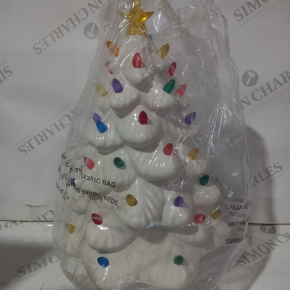 MR CHRISTMAS ILLUMINATED CERAMIC NOSTALGIC TREE