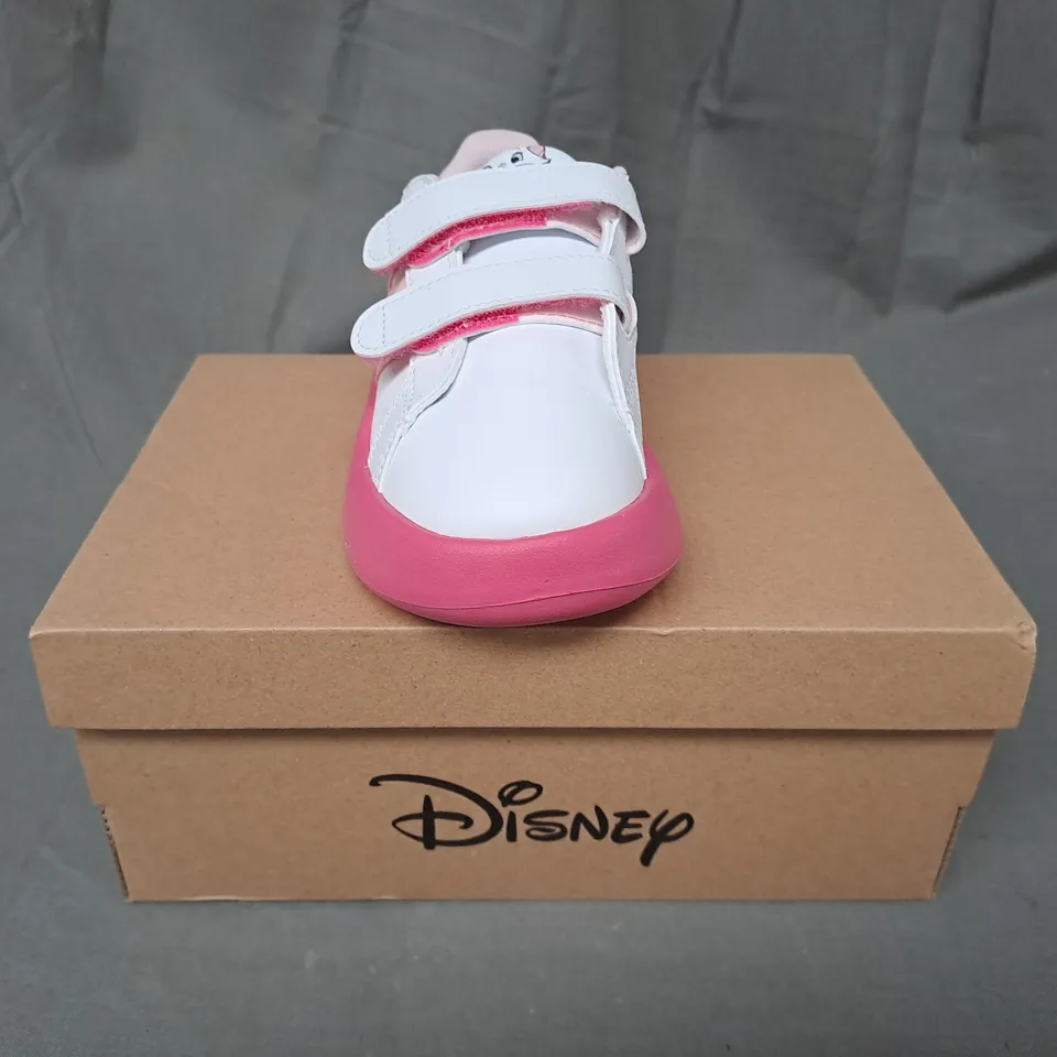 BOXED PAIR OF ADIDAS DISNEY GRAND COURT 2.0 MARIE KIDS SHOES IN WHITE/PINK UK SIZE 8.5
