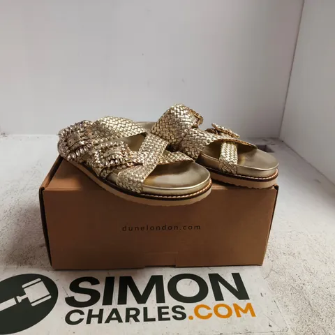 DUNE LONDON GOLD LEATHER TEXTURED CHUNKY SANDALS β WOMEN UK6 (EU 39)