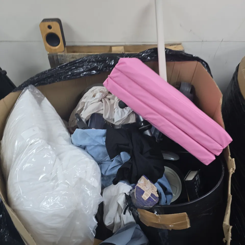 PALLET TO CONTAIN LARGE AMOUNT OF ASSORTED ITEMS TO INCLUDE: 883 POLICE TRACKSUIT BOTTOMS 